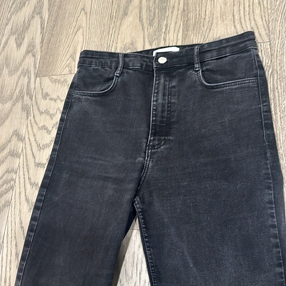 EUC Zara Black Denim Skinny Jeans - Picture 2 of 3
